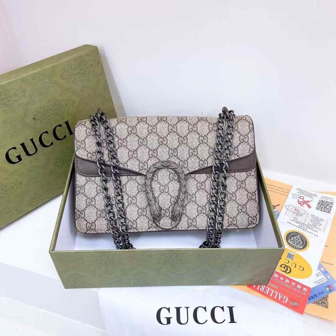 Gucci Dionysus GG Supreme Shoulder Bag